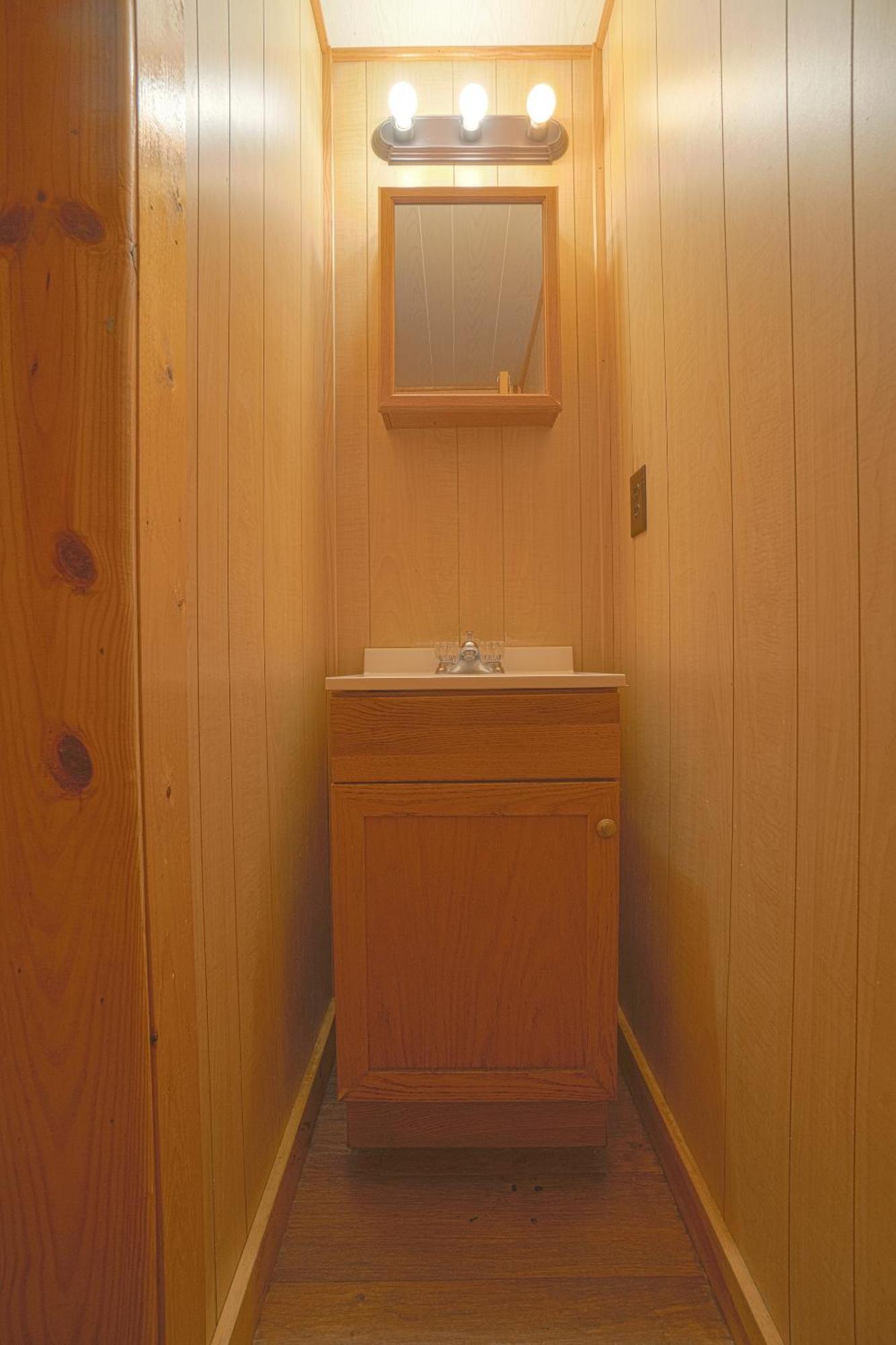 Grand Eagle Ford Lodge & Rv Park Tilden Extérieur photo