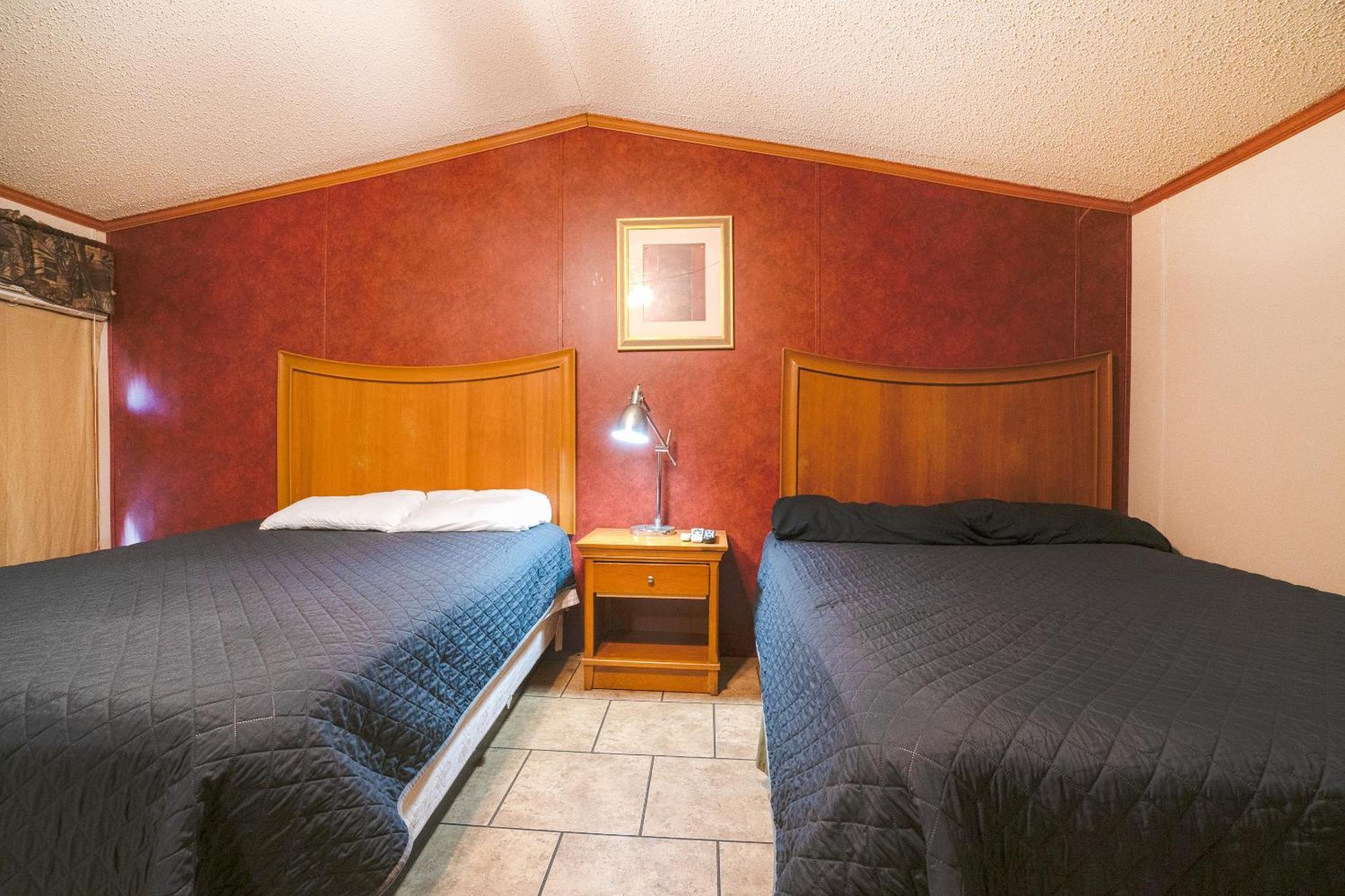 Grand Eagle Ford Lodge & Rv Park Tilden Extérieur photo